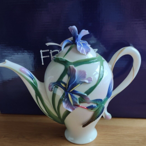 Franz Porcelain Stunning Hummingbird Coffee/Teapot FZ00132 Boxed