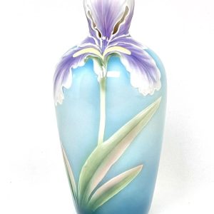Franz Porcelain Beautiful Vintage Iris Flower Vase XP1811 in Perfect Condition.