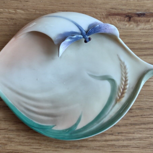 Beautiful Franz Porcelain ‘Dragonfly’  Saucer Designed by Jenny Woo FZ00028
