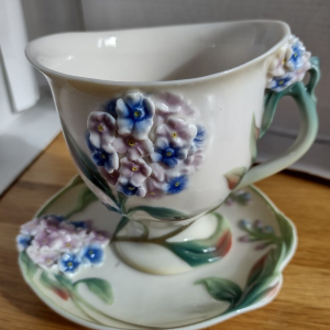 Franz Porcelain Forget Me Not Tea Cup & Saucer (FZ00461)