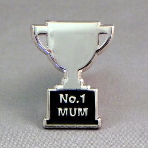 NO 1 MUM PIN BADGE