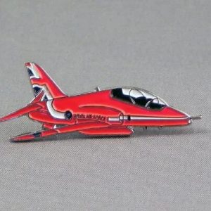 RED ARROWS HAWK 2015 STYLE FIN PLANE PIN BADGE