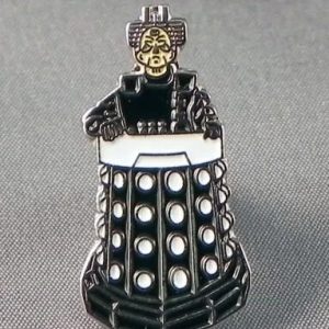 DAVROS PIN BADGE