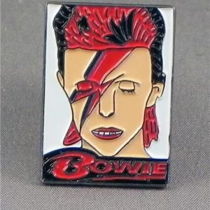 BOWIE PIN BADGE